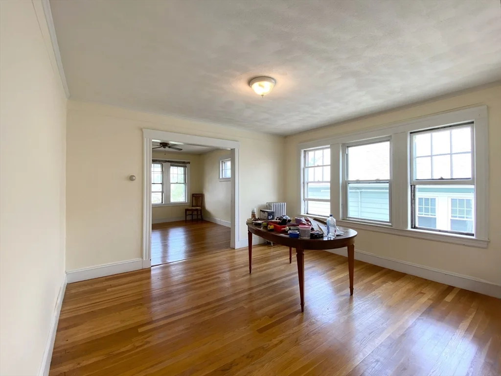 3 bed, 1 bath apartment for rent at 9 Crest Hill Rd Unit 2, Ten Hills — photo 8 of 18