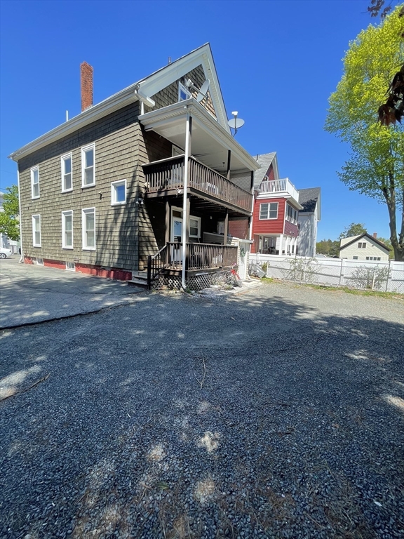 5 bed, 2 bath apartment for rent at 9 Cushing St Unit 2, Salem — photo 16 of 16