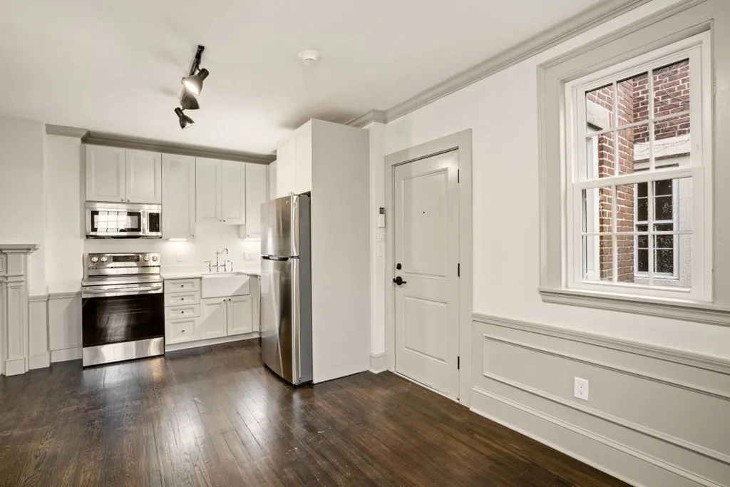 2 bed, 1 bath apartment for rent at 9 Dana St Unit 33, Mid-Cambridge — photo 15 of 15