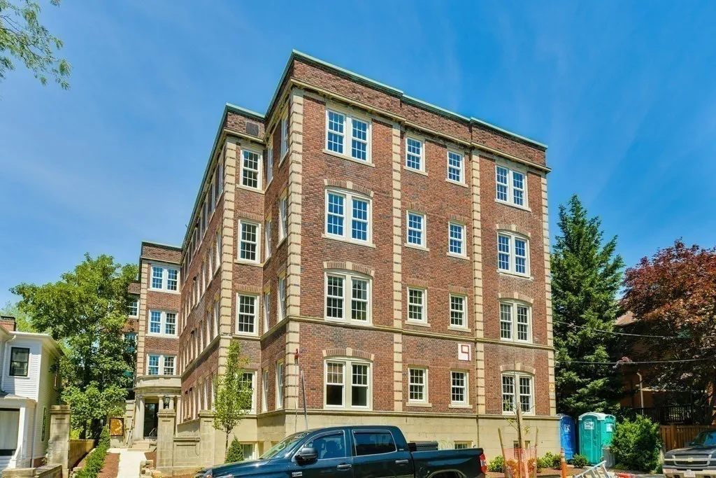2 bed, 1 bath apartment for rent at 9 Dana St Unit 43, Mid-Cambridge