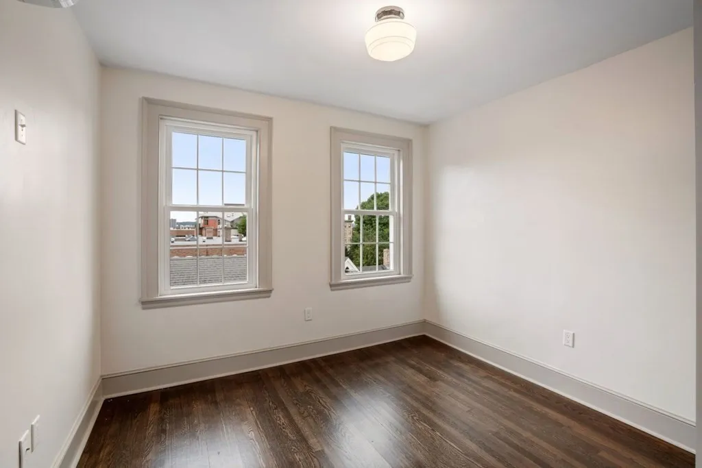 2 bed, 1 bath apartment for rent at 9 Dana St Unit 46, Mid-Cambridge — photo 6 of 11