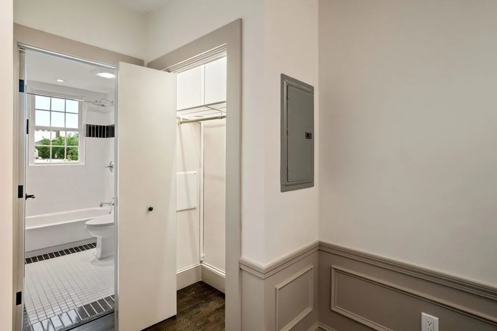 2 bed, 1 bath apartment for rent at 9 Dana St Unit 46, Mid-Cambridge — photo 7 of 11