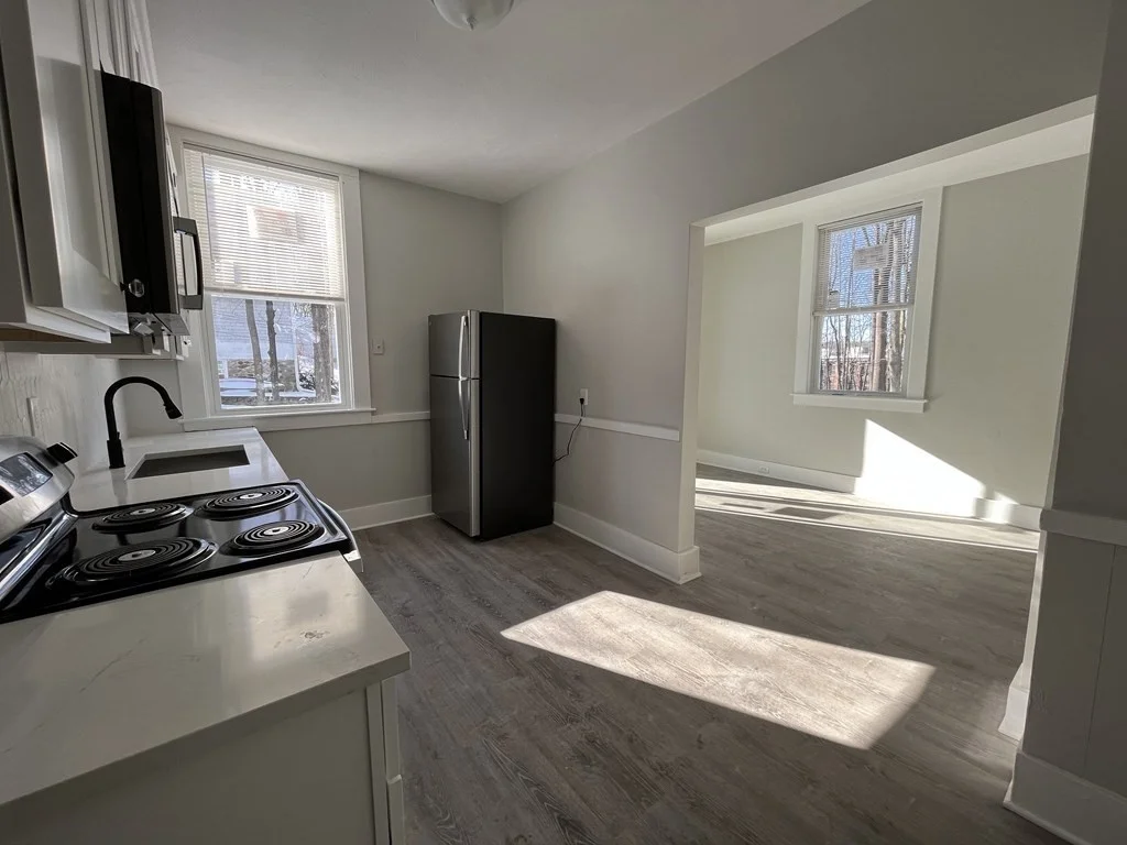 1 bed, 1 bath apartment for rent at 9 Dartmouth St Unit A, Maynard — photo 2 of 6