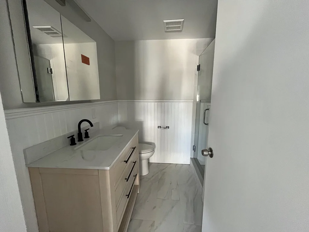 1 bed, 1 bath apartment for rent at 9 Dartmouth St Unit B, Maynard — photo 2 of 5