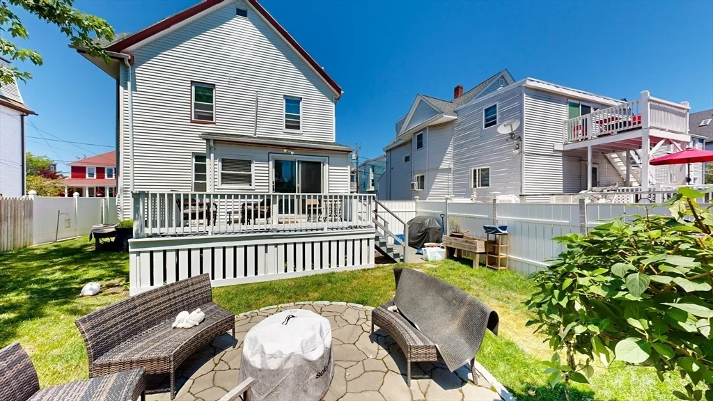 4 bed, 2 bath apartment for rent at 9 Dolphin Ave, Winthrop — photo 30 of 36