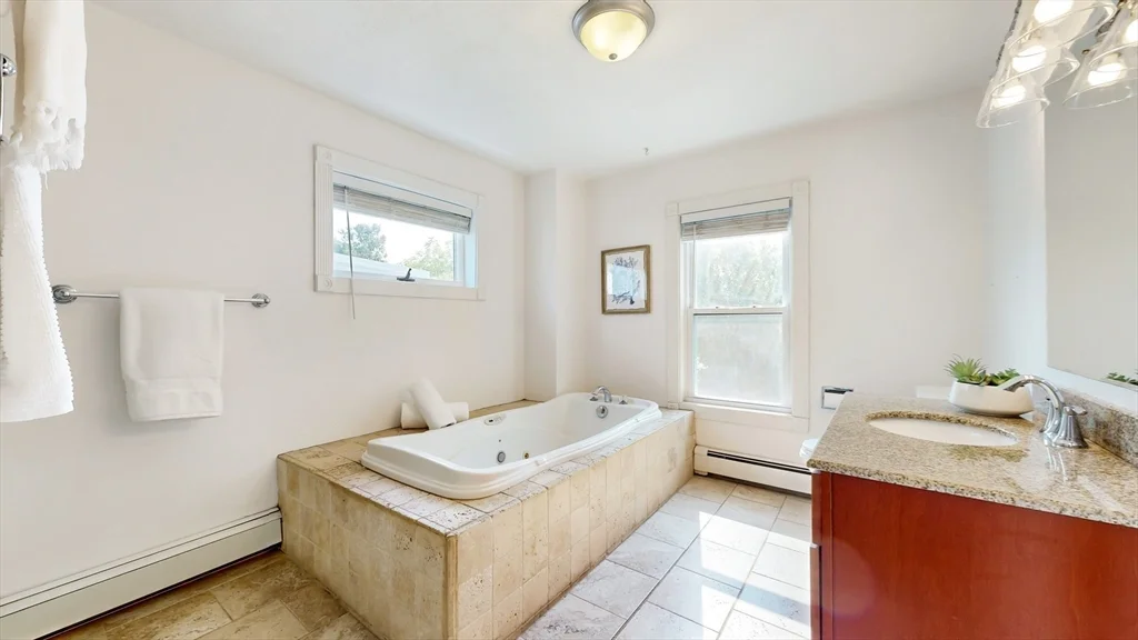 4 bed, 2 bath apartment for rent at 9 Dolphin Ave, Winthrop — photo 20 of 36