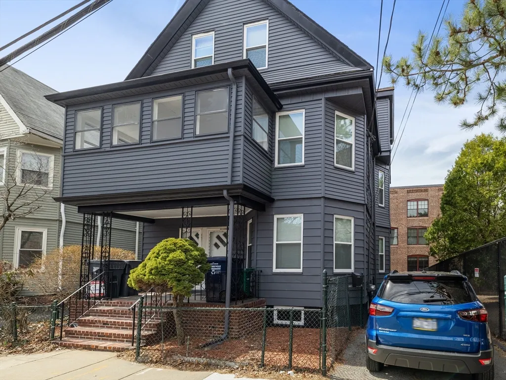 2 bed, 1 bath apartment for rent at 9 Edmunds St Unit 1, North Cambridge — photo 1 of 9