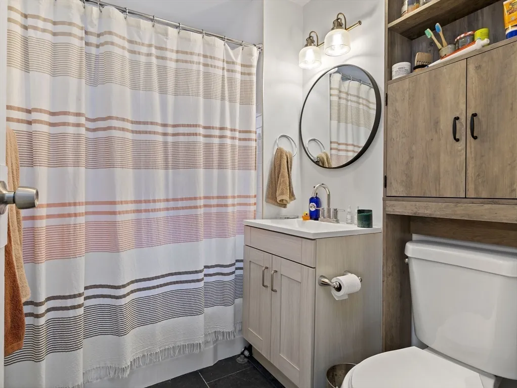 2 bed, 1 bath apartment for rent at 9 Edmunds St Unit 1, North Cambridge — photo 7 of 9