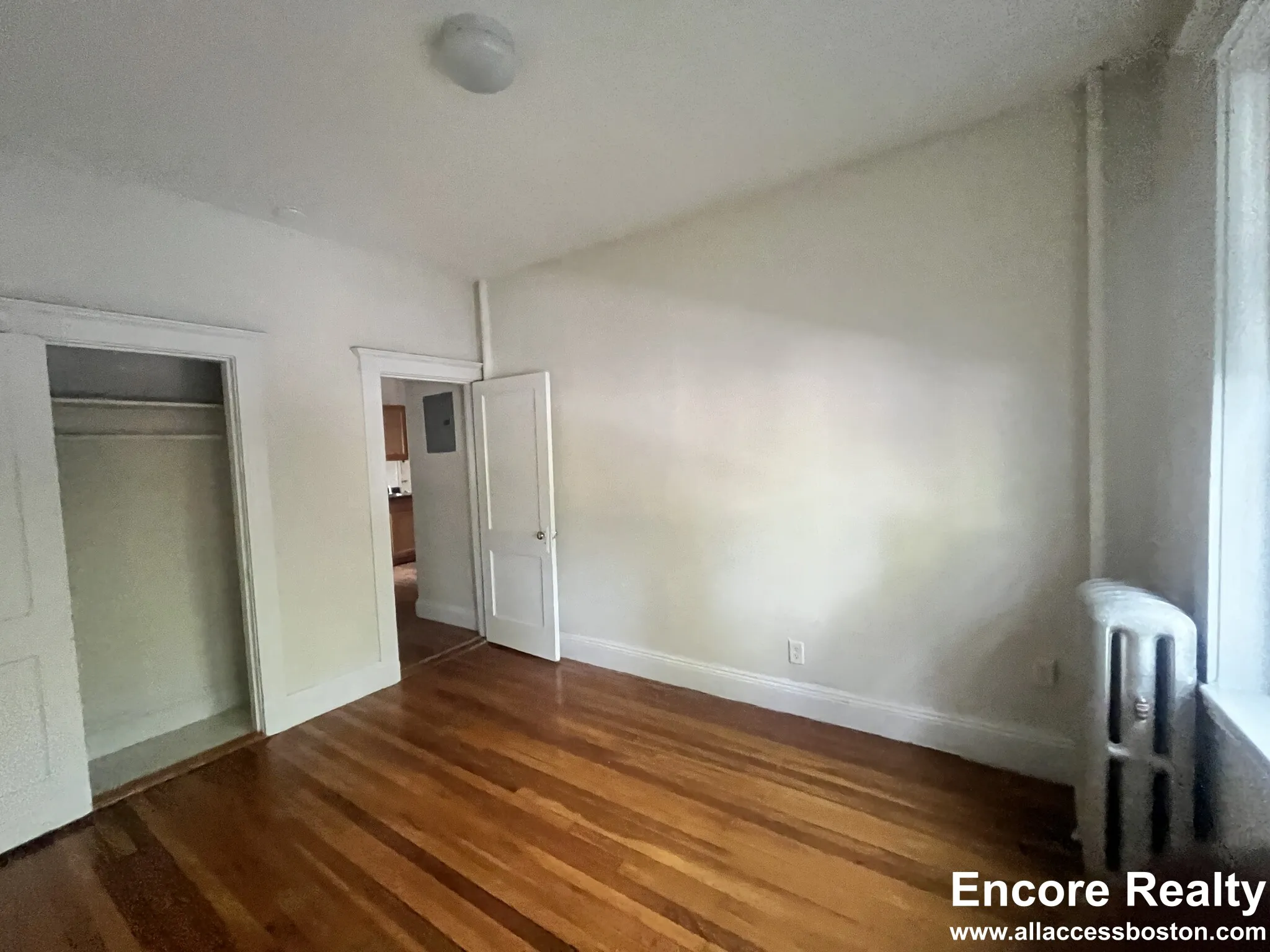 1 bed, 1 bath apartment for rent at 9 Egremont Rd Unit 1, Brighton — photo 7 of 9