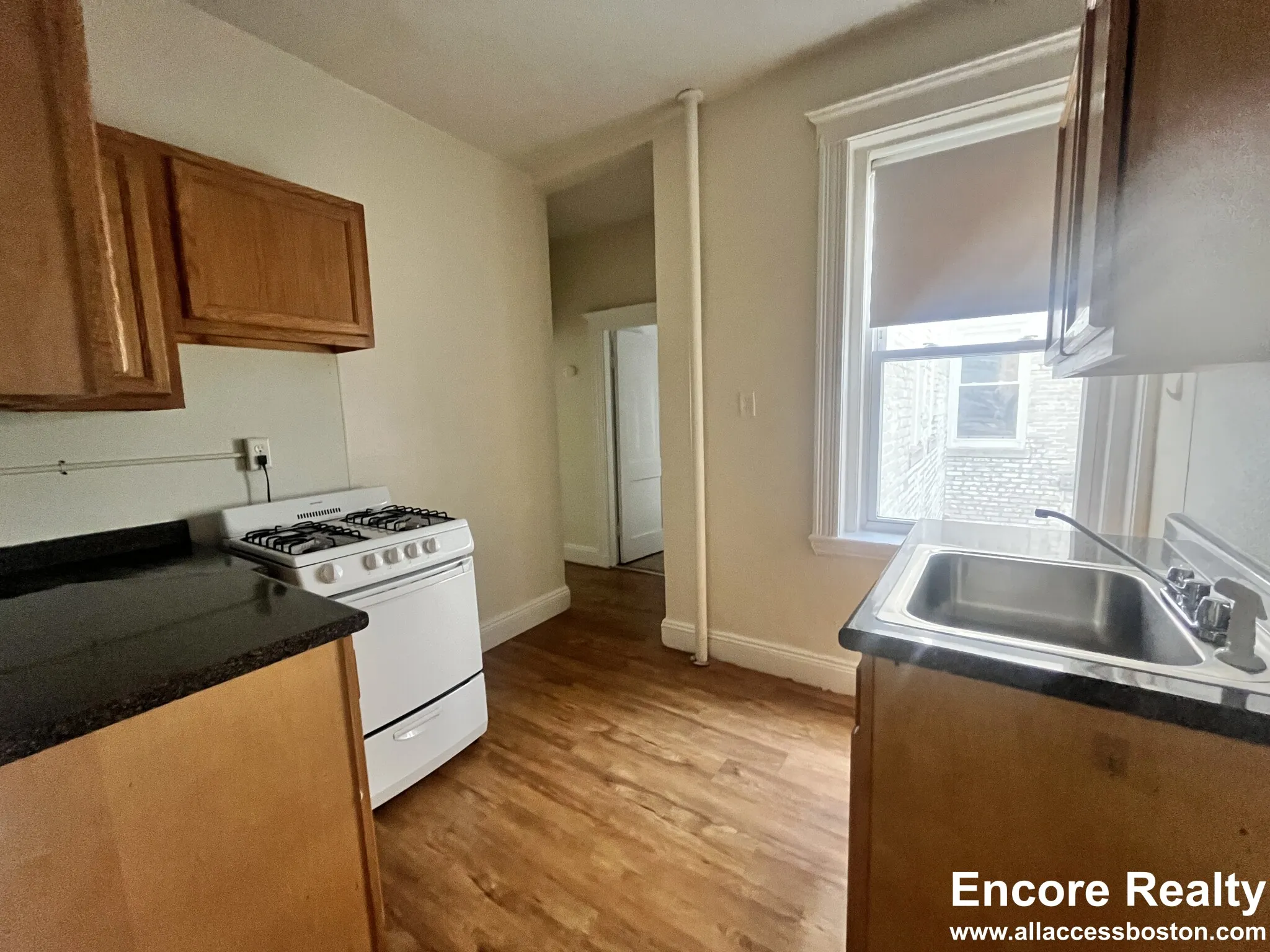1 bed, 1 bath apartment for rent at 9 Egremont Rd Unit 1, Brighton — photo 5 of 9