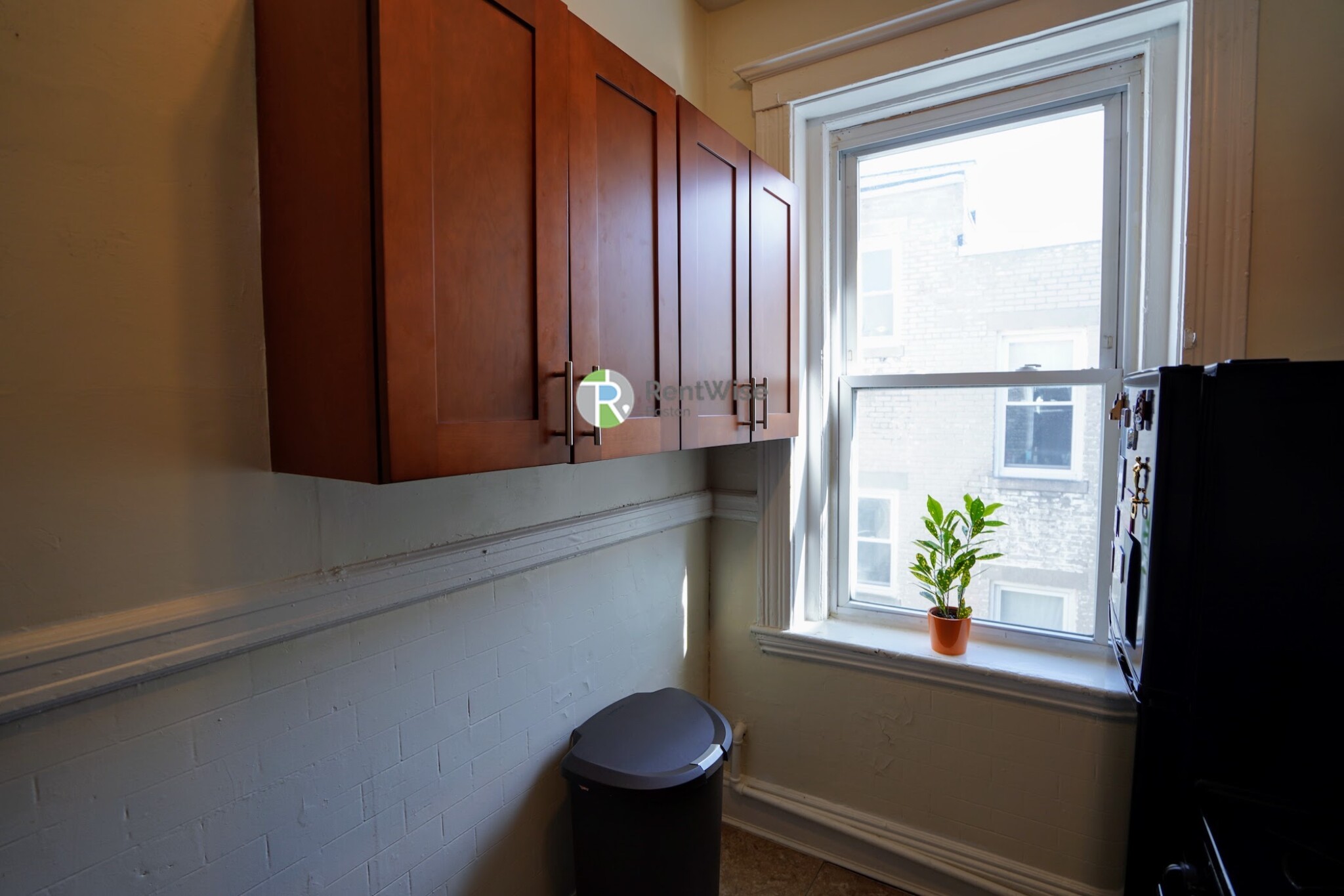 2 bed, 1 bath apartment for rent at 9 Egremont Rd Unit 10-1, Brighton — photo 10 of 21