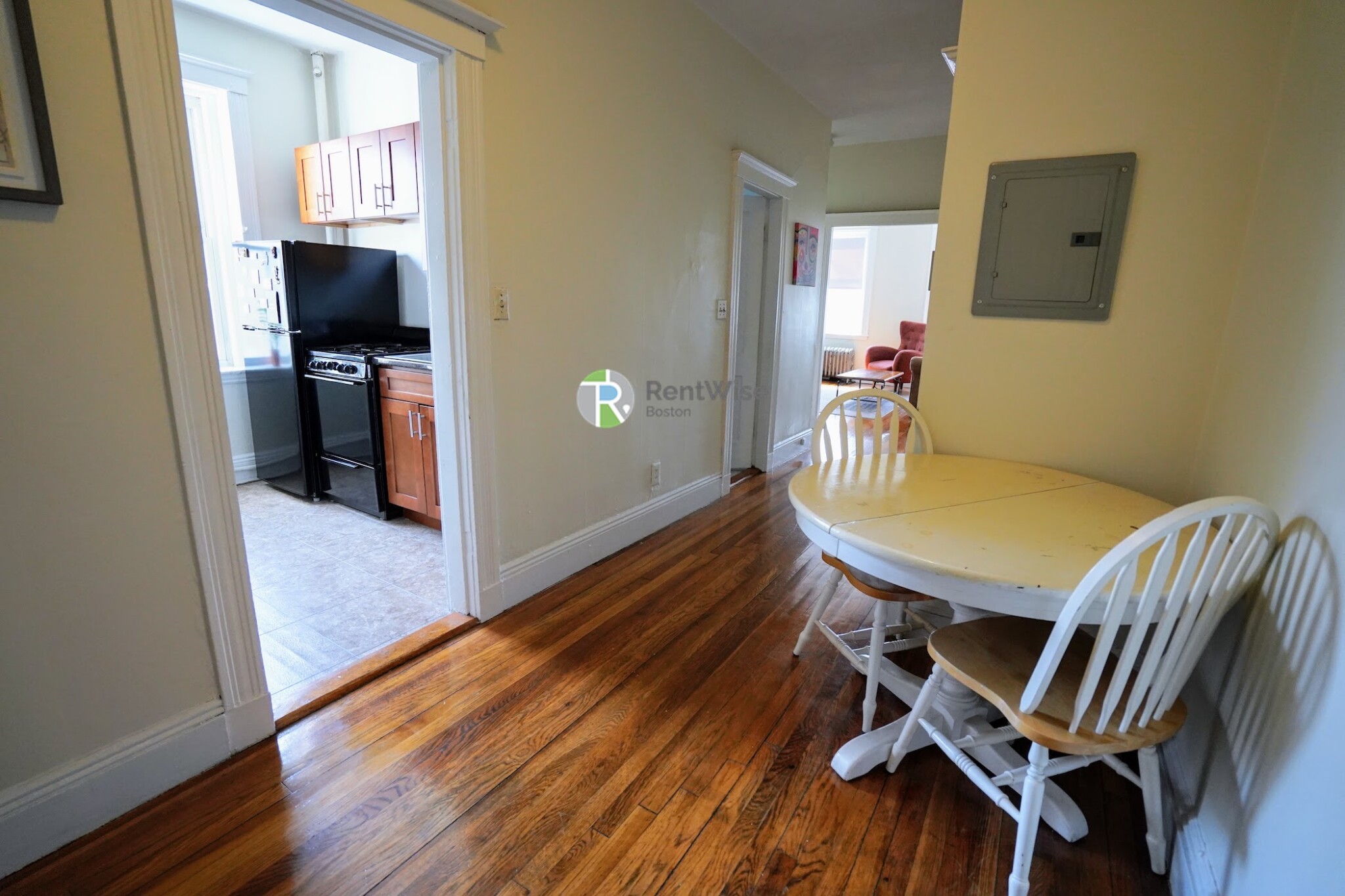 2 bed, 1 bath apartment for rent at 9 Egremont Rd Unit 10-1, Brighton — photo 6 of 21