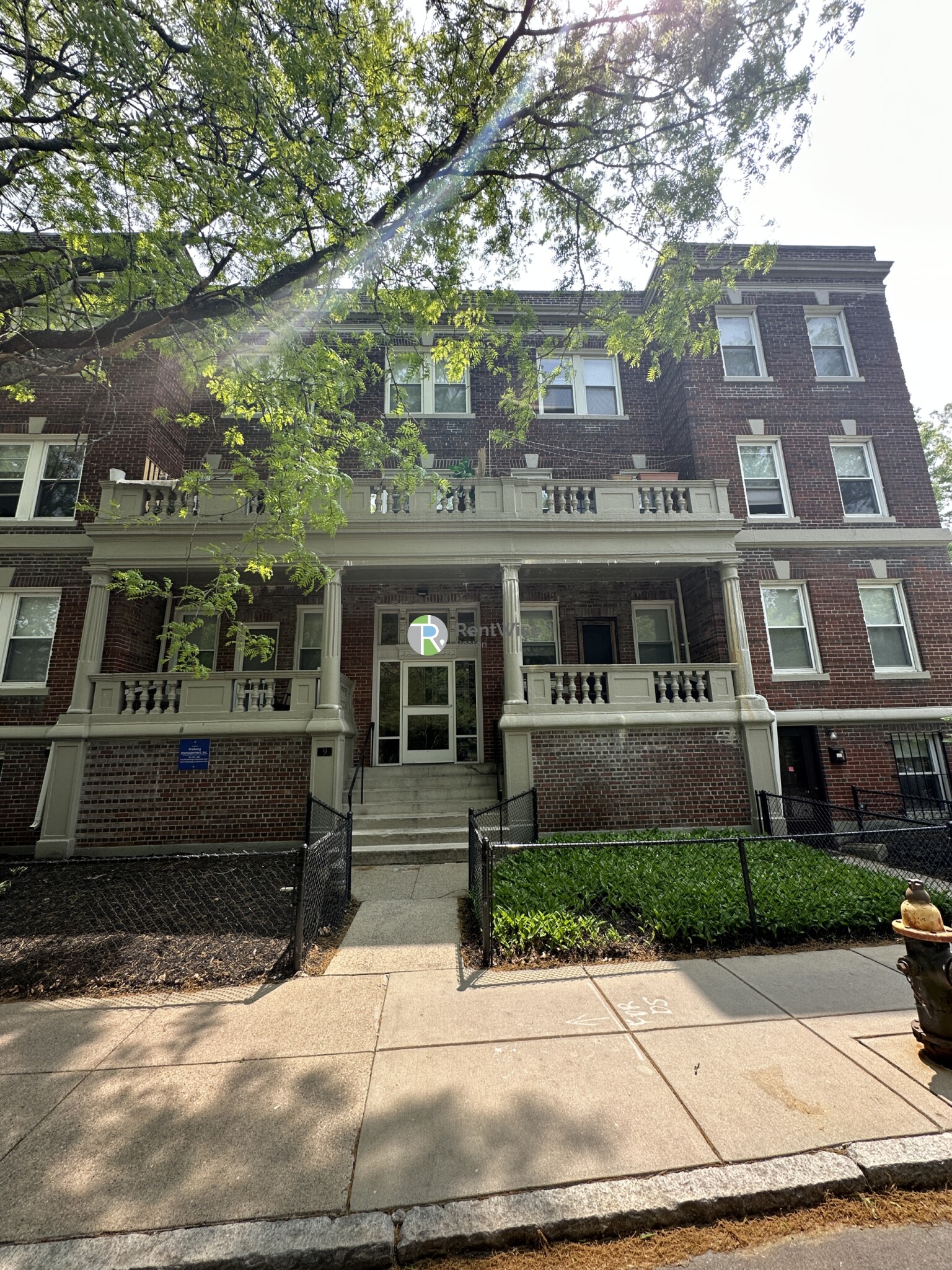 2 bed, 1 bath apartment for rent at 9 Egremont Rd Unit 10-1, Brighton — photo 17 of 21