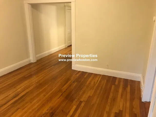 2 bed, 1 bath apartment for rent at 9 Egremont Rd Unit 10P, Brighton — photo 5 of 9