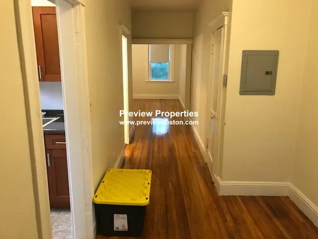 2 bed, 1 bath apartment for rent at 9 Egremont Rd Unit 10P, Brighton — photo 2 of 9