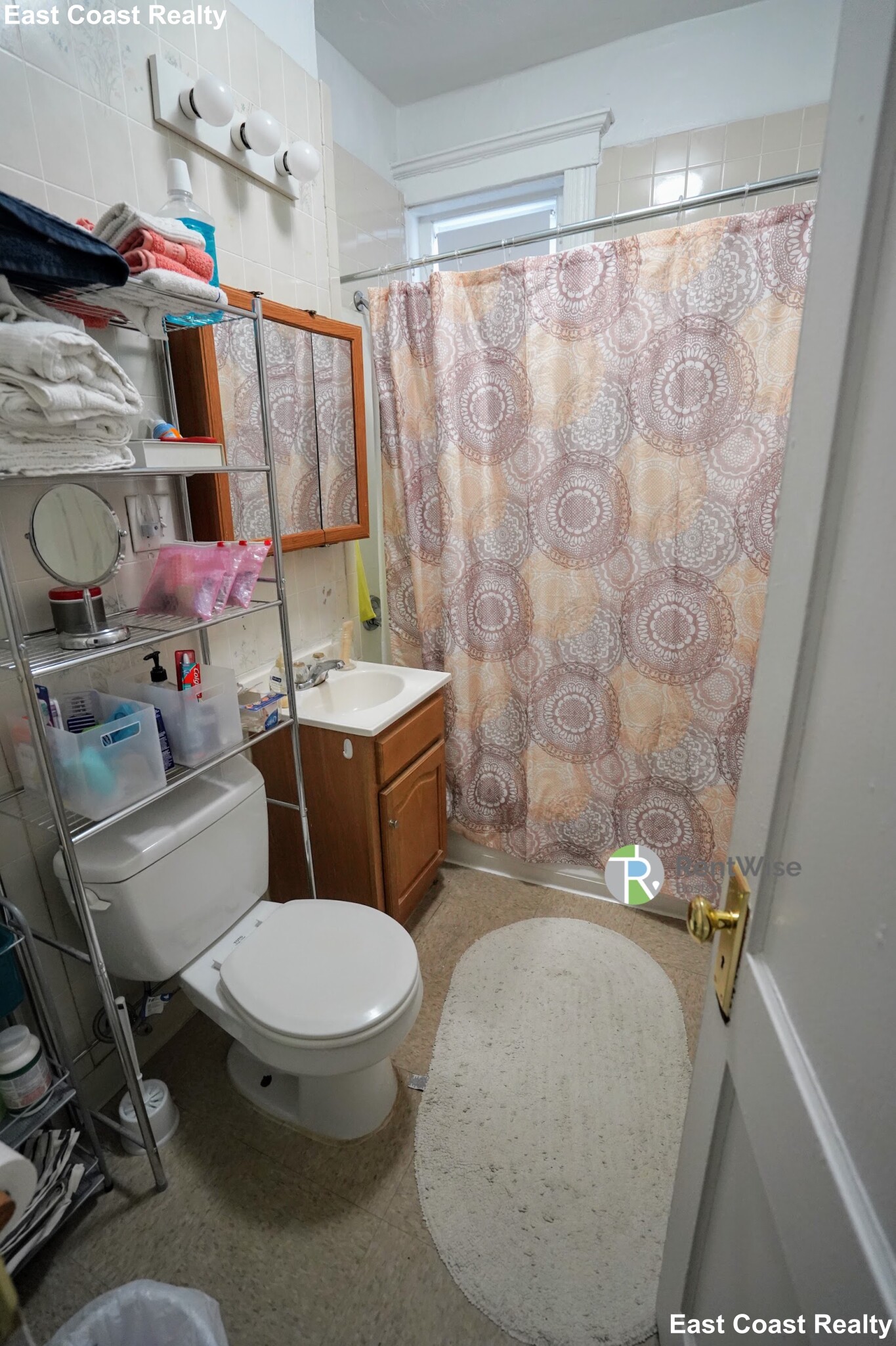 2 bed, 1 bath apartment for rent at 9 Egremont Rd Unit 2, Brighton — photo 7 of 14