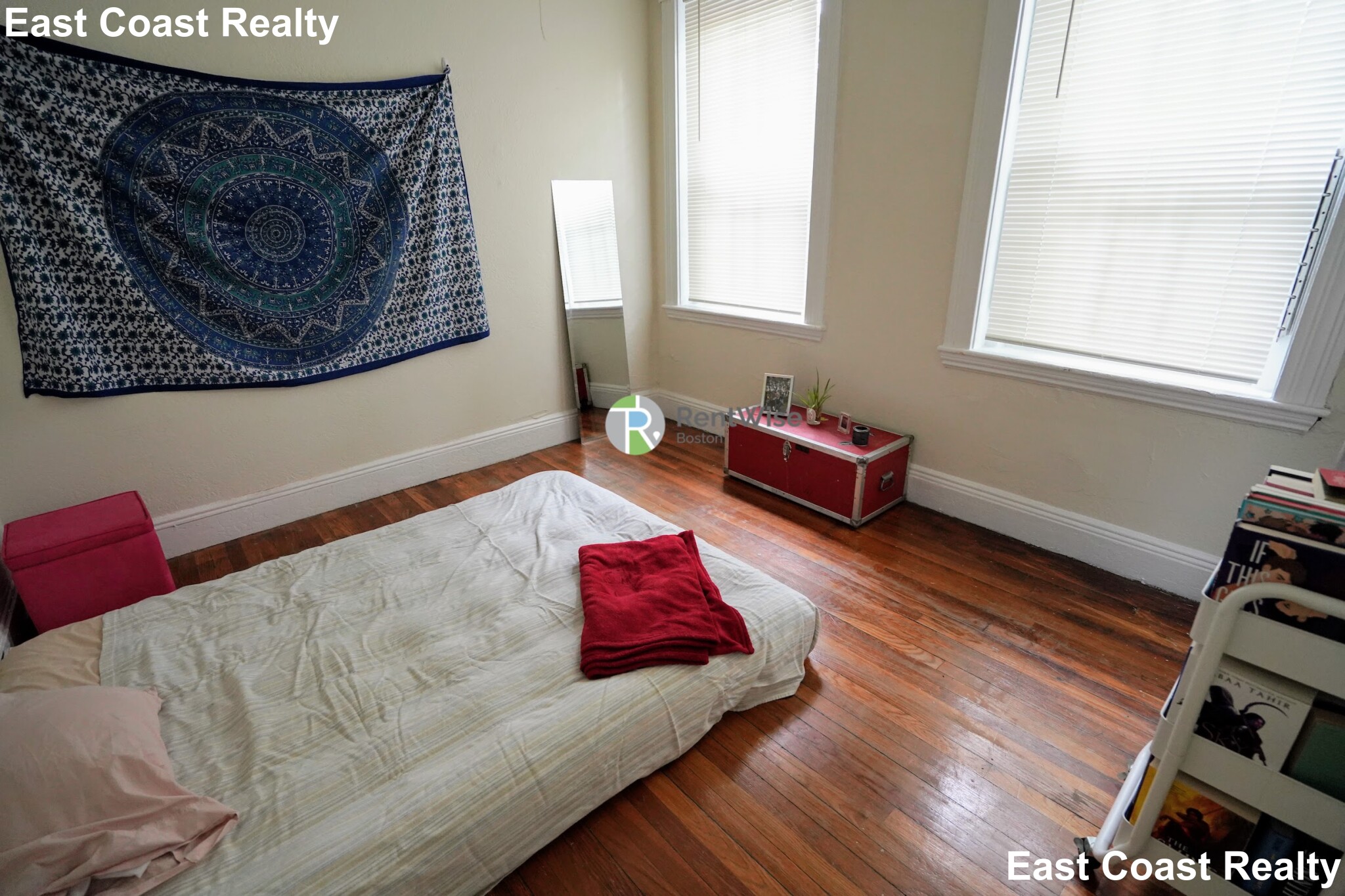 2 bed, 1 bath apartment for rent at 9 Egremont Rd Unit 2, Brighton — photo 6 of 14
