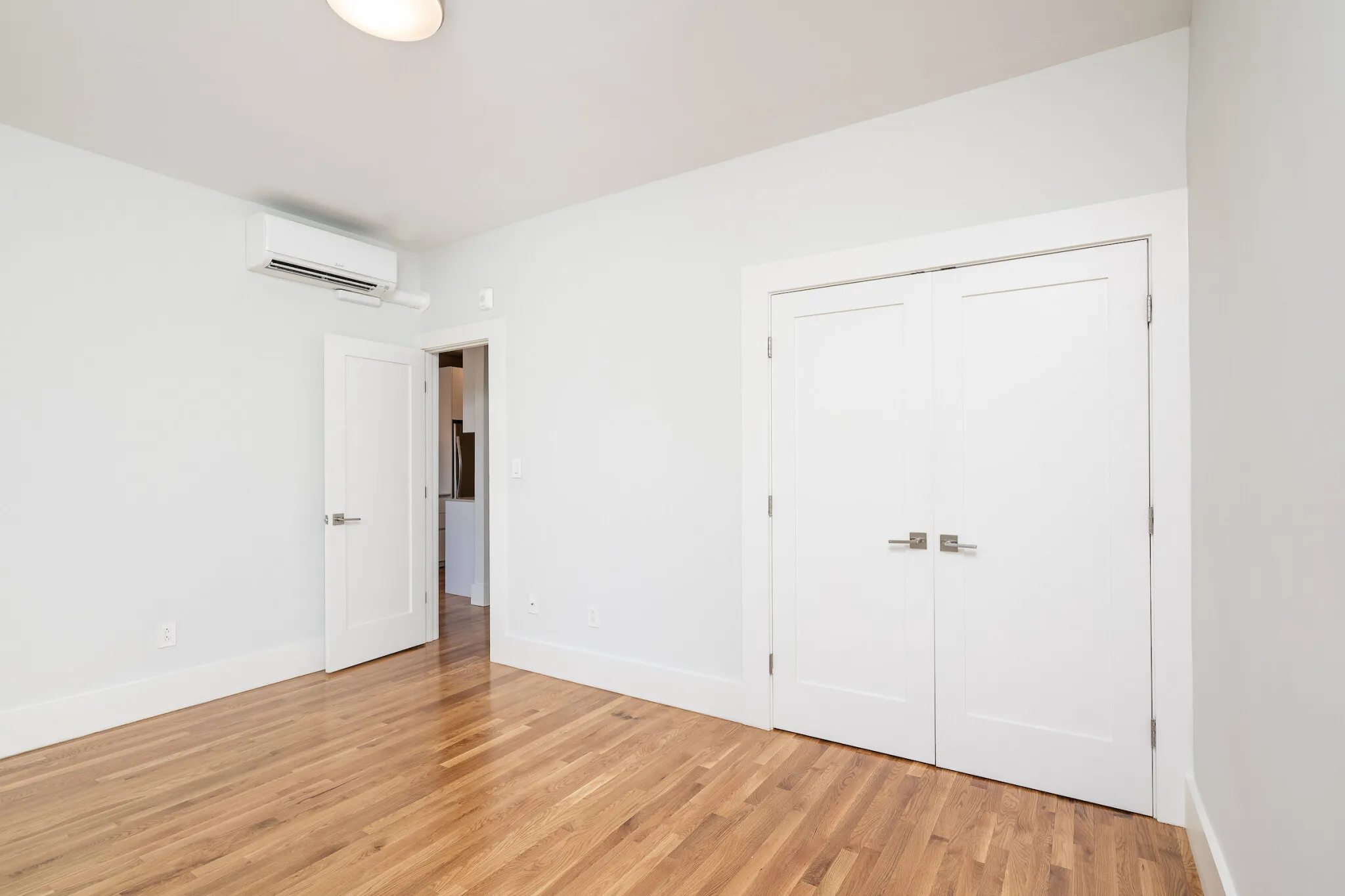 3 bed, 1 bath apartment for rent at 9 Elko St Unit 6, Oak Square — photo 10 of 13