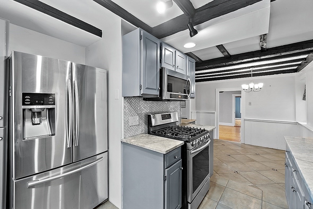 4 bed, 4+ bath apartment for rent at 9 Elm St, Pepperell — photo 8 of 42