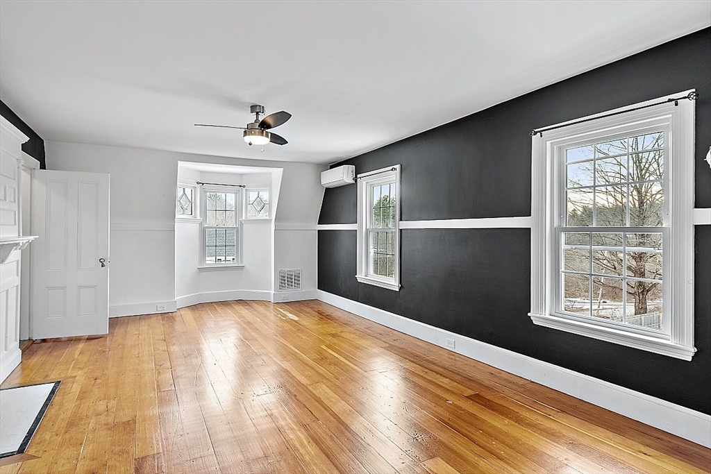4 bed, 4+ bath apartment for rent at 9 Elm St, Pepperell — photo 20 of 42