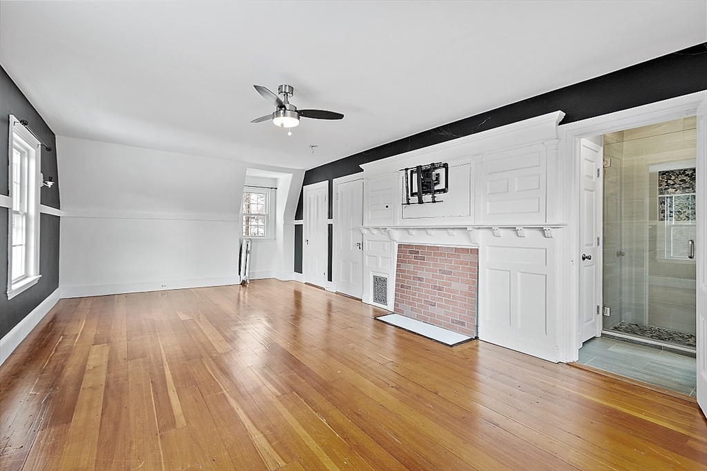 4 bed, 4+ bath apartment for rent at 9 Elm St, Pepperell — photo 21 of 42