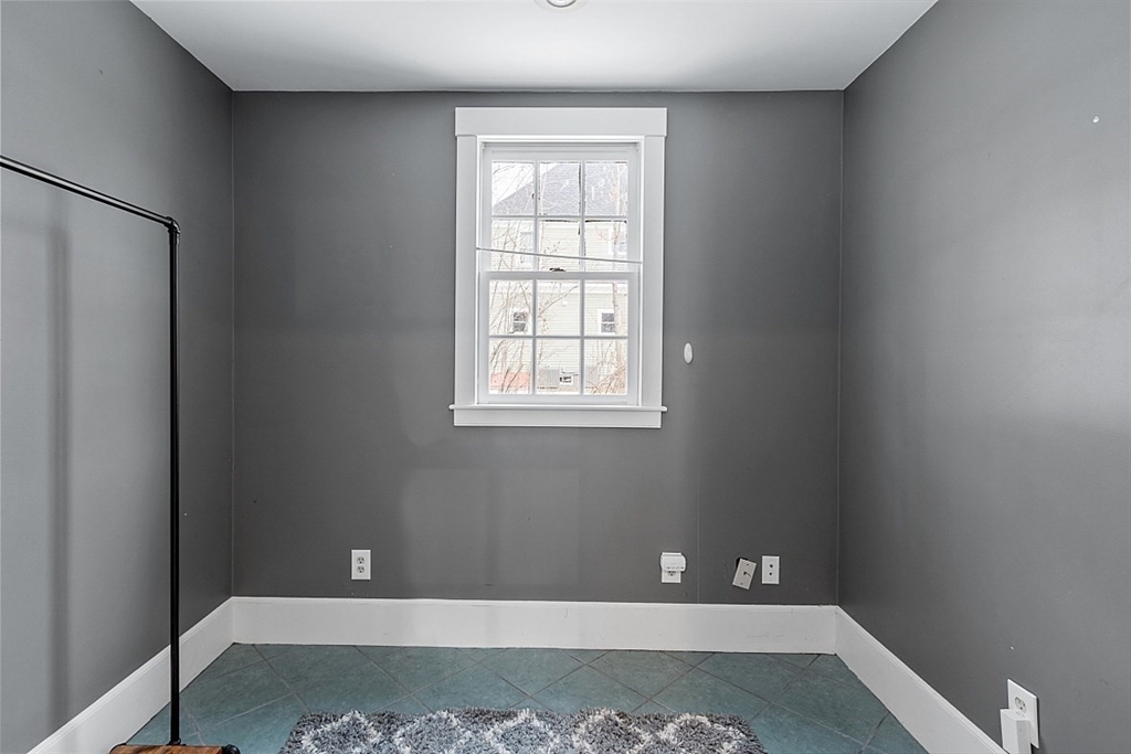 4 bed, 4+ bath apartment for rent at 9 Elm St, Pepperell — photo 17 of 42
