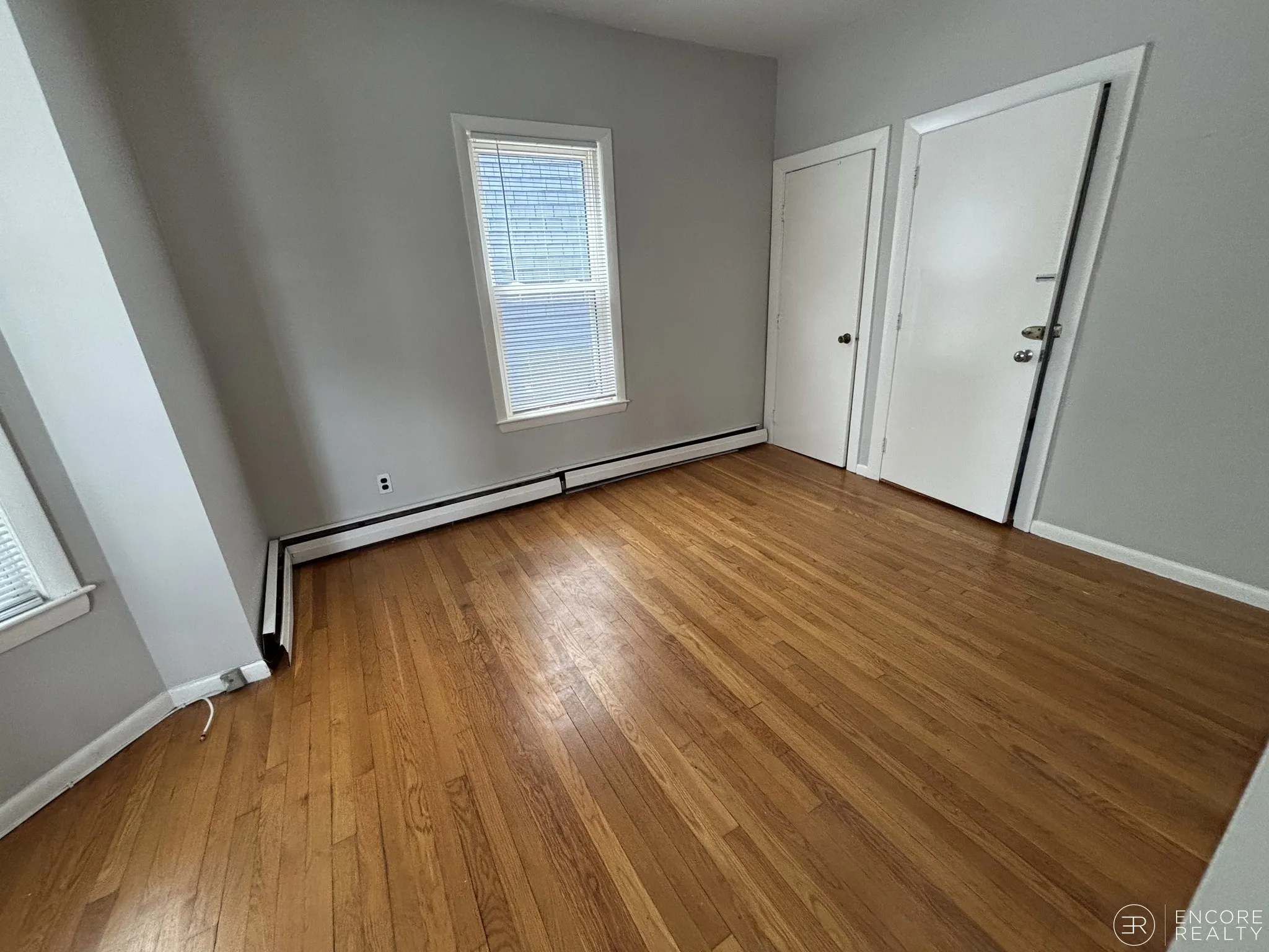 Studio bed, 1 bath apartment for rent at 9 Elmer St Unit 1, Riverside — photo 3 of 5
