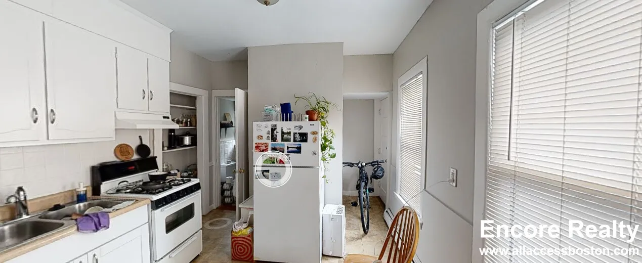 Studio bed, 1 bath apartment for rent at 9 Elmer St Unit 3M, Riverside — photo 1 of 3