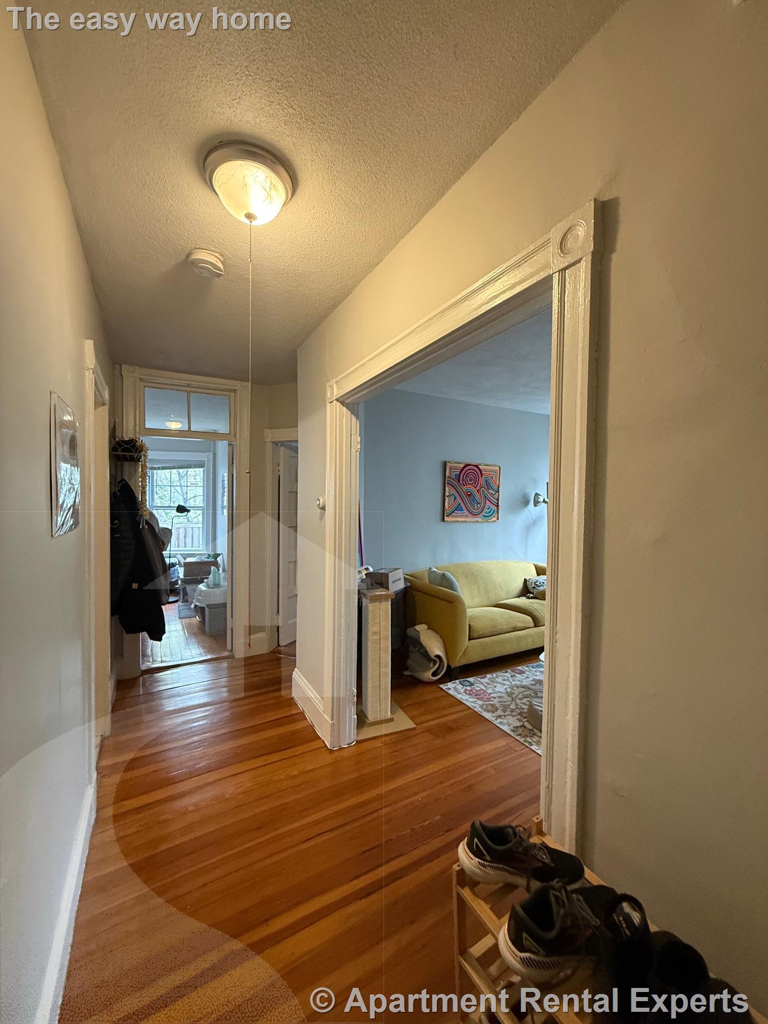 2 bed, 1 bath apartment for rent at 9 Eustis St Unit 1R, Baldwin — photo 9 of 13