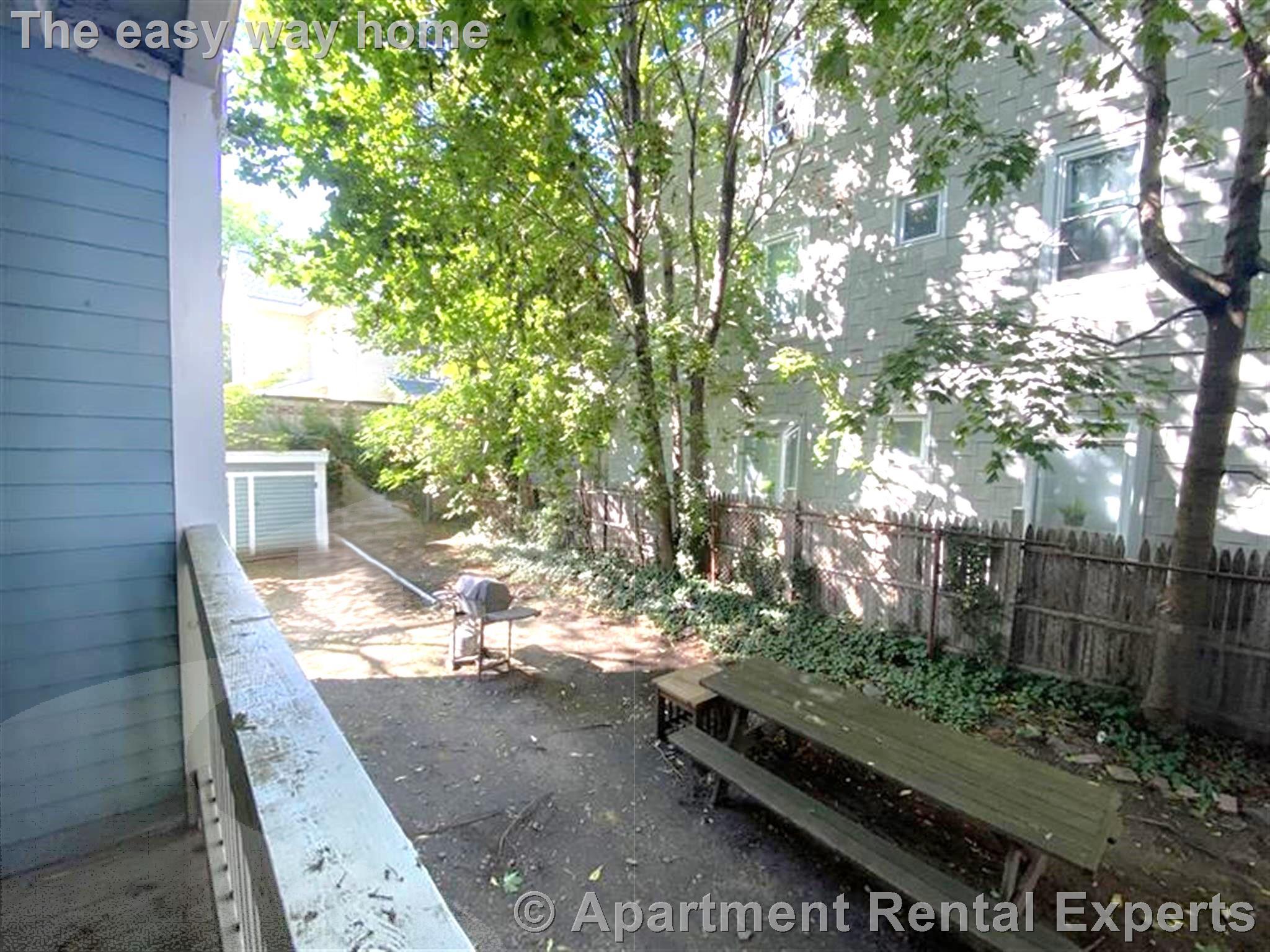 2 bed, 1 bath apartment for rent at 9 Eustis St Unit 1R, Baldwin — photo 12 of 13