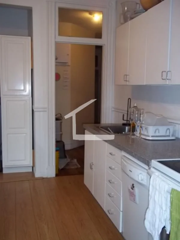 5 bed, 1.5 bath apartment for rent at 9 Euston St Unit 2, Longwood — photo 8 of 9