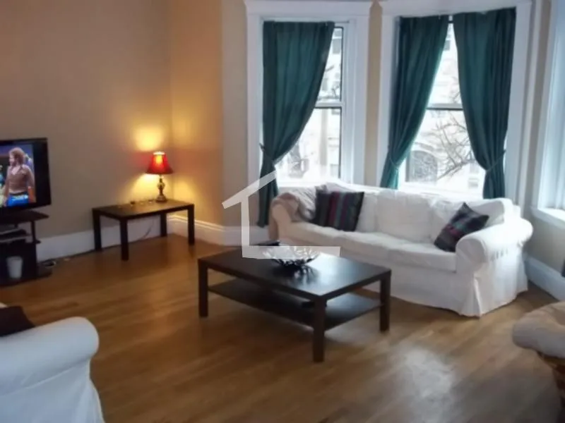 5 bed, 1.5 bath apartment for rent at 9 Euston St Unit 2, Longwood