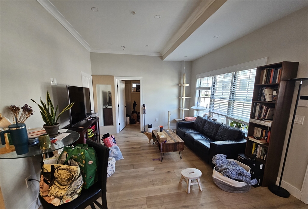 2 bed, 2 bath apartment for rent at 9 Everett St Unit 1, Allston — photo 1 of 6