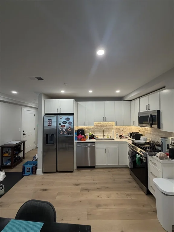 2 bed, 2 bath apartment for rent at 9 Everett St Unit 3, Allston — photo 3 of 9