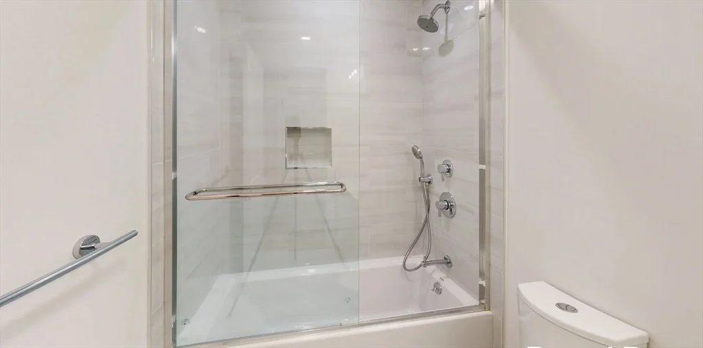 1 bed, 1 bath apartment for rent at 9 Everett St Unit 4, Allston — photo 5 of 5
