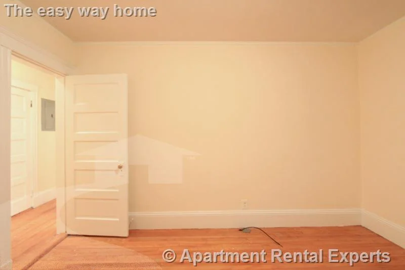 3 bed, 2 bath apartment for rent at 9 Fairfield St Unit 1R, Porter Square — photo 14 of 22