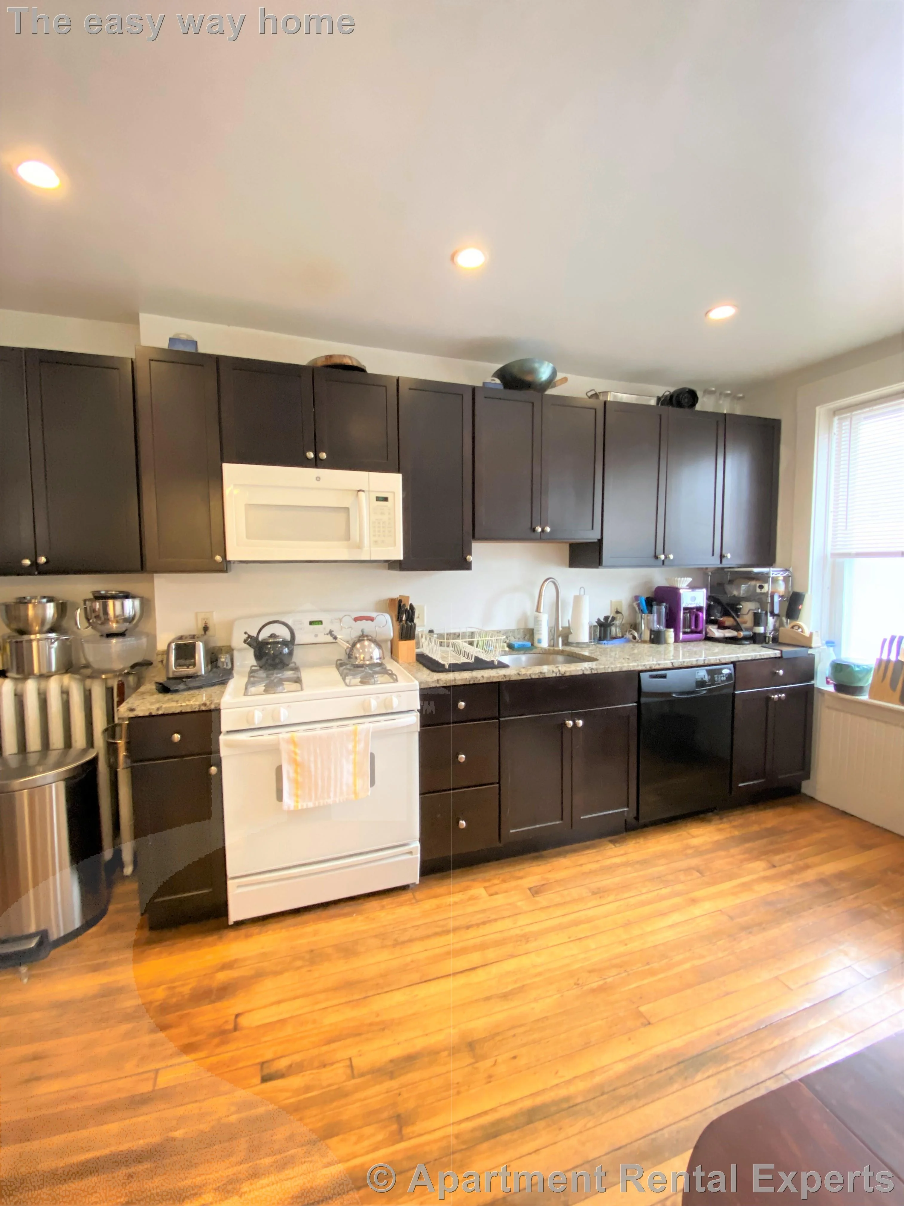3 bed, 2 bath apartment for rent at 9 Fairfield St Unit 1R, Porter Square — photo 3 of 22