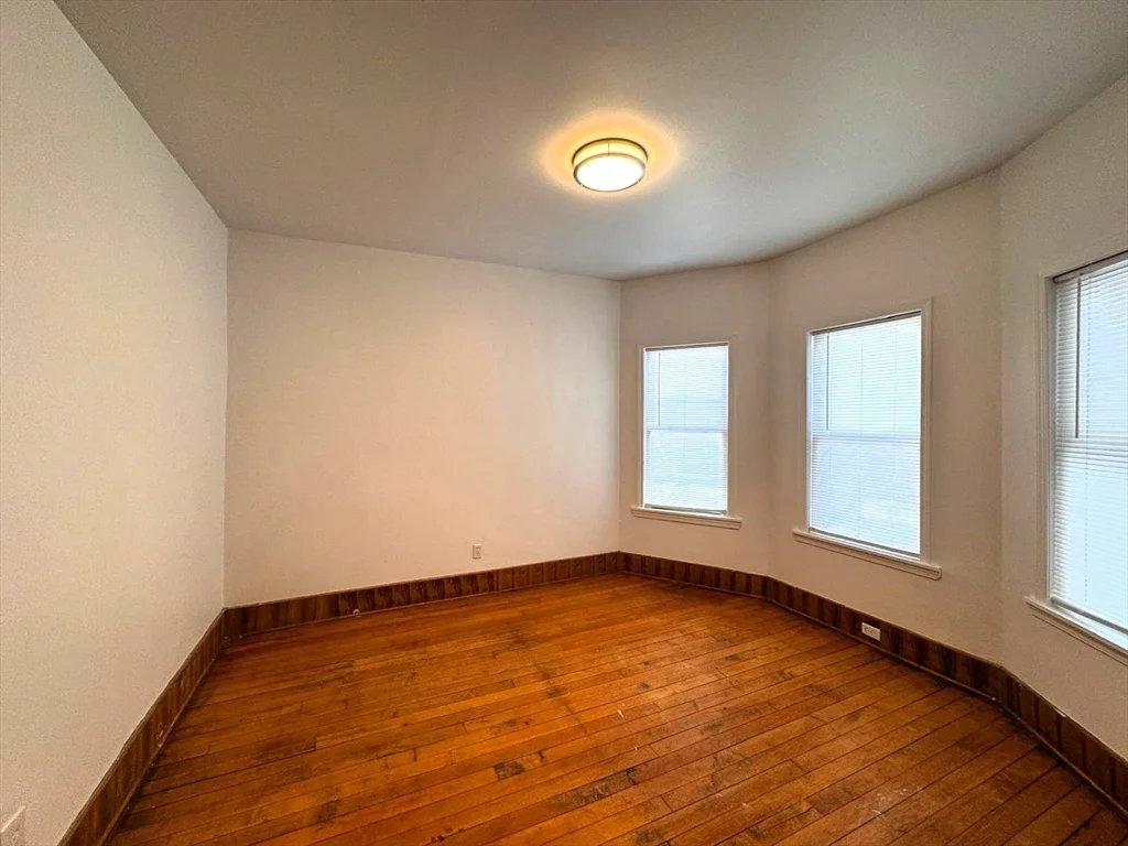 3 bed, 1 bath apartment for rent at 9 Fairmont Pl Unit 1, Malden — photo 10 of 13