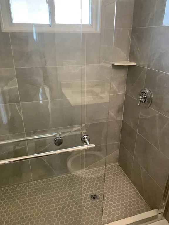 3 bed, 1 bath apartment for rent at 9 Farnum St Unit 2, Quincy — photo 5 of 13