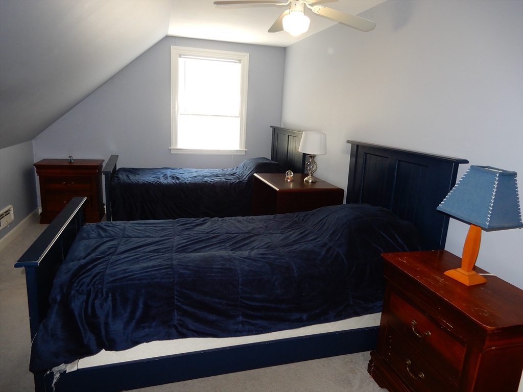 4 bed, 2 bath apartment for rent at 9 Fleetwood Dr, Norfolk — photo 20 of 28