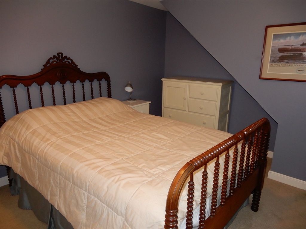 4 bed, 2 bath apartment for rent at 9 Fleetwood Dr, Norfolk — photo 18 of 28
