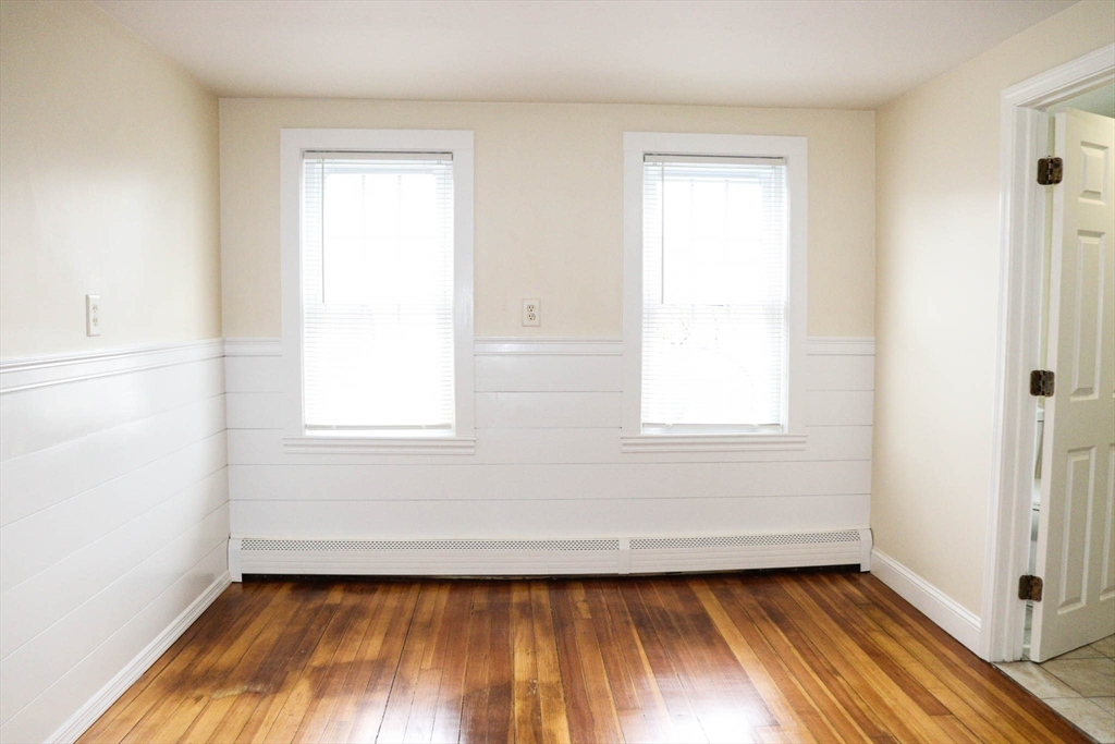 2 bed, 1 bath apartment for rent at 9 Forest Ave Ct Unit 5, Plymouth — photo 6 of 25