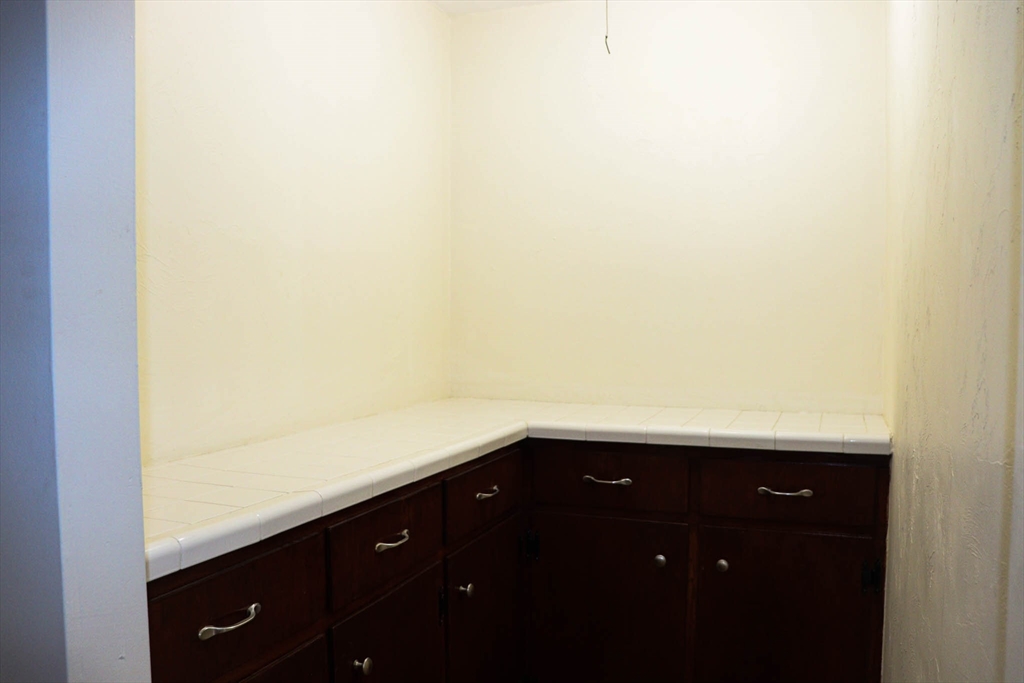 2 bed, 1 bath apartment for rent at 9 Forest Ave Ct Unit 5, Plymouth — photo 17 of 25