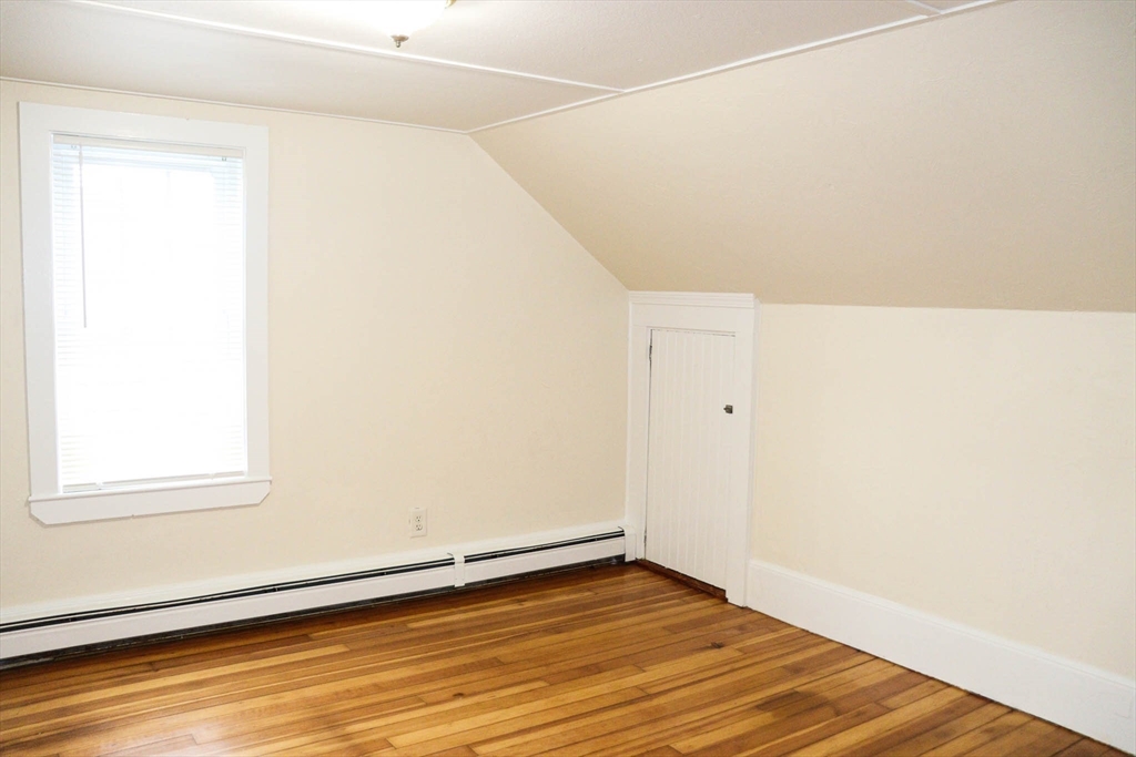 2 bed, 1 bath apartment for rent at 9 Forest Ave Ct Unit 5, Plymouth — photo 5 of 25