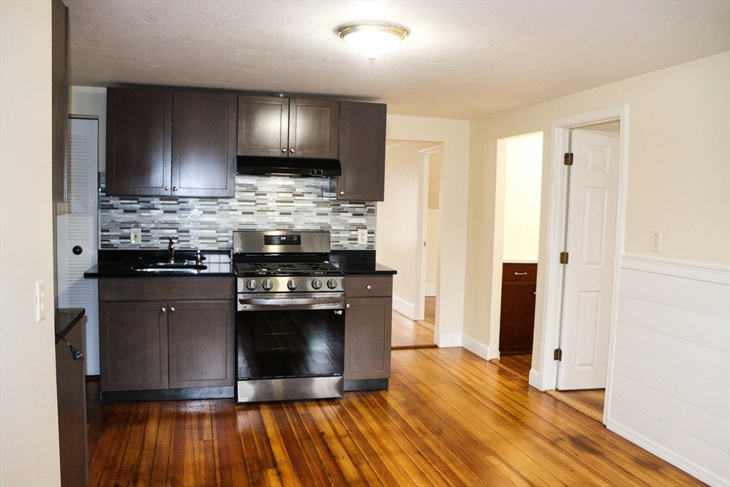 2 bed, 1 bath apartment for rent at 9 Forest Ave Ct Unit 5, Plymouth — photo 7 of 25