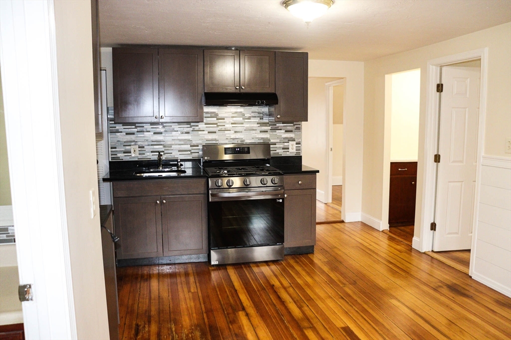2 bed, 1 bath apartment for rent at 9 Forest Ave Ct Unit 5, Plymouth