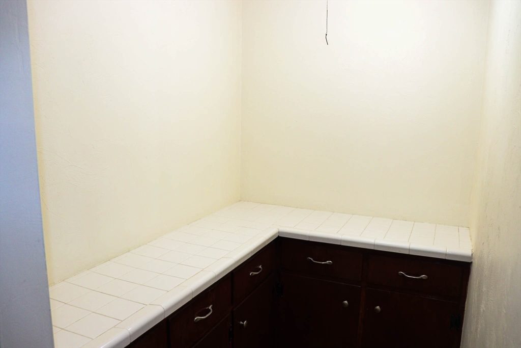 2 bed, 1 bath apartment for rent at 9 Forest Ave Ct Unit 5, Plymouth — photo 18 of 25