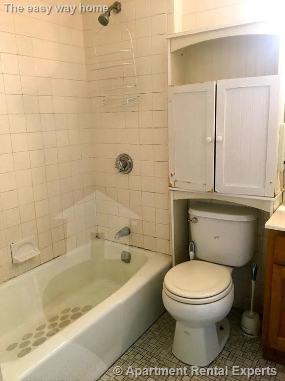 3 bed, 1 bath apartment for rent at 9 Fulkerson St Unit 3, East Cambridge — photo 4 of 5