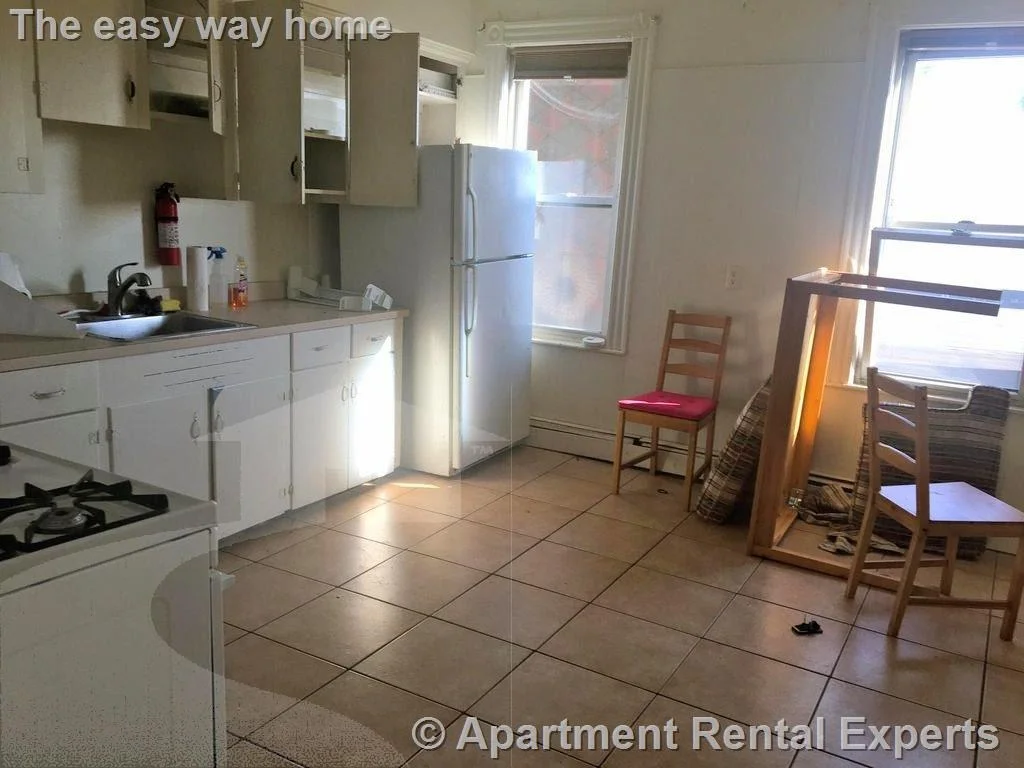 3 bed, 1 bath apartment for rent at 9 Fulkerson St Unit 3, East Cambridge — photo 1 of 5
