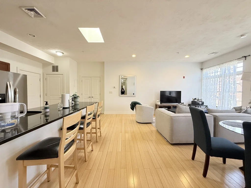 2 bed, 2 bath apartment for rent at 9 Gardner St Unit 14, Allston — photo 8 of 17